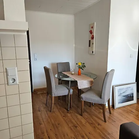4 Apartment *